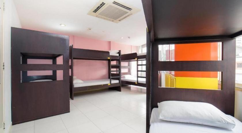 G4 Station Backpackers *